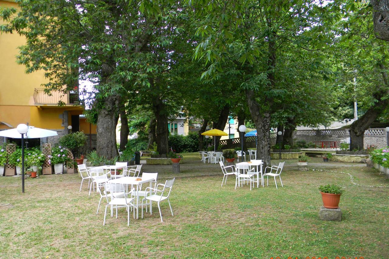 Albergo Ristorante Ragno D'Oro Piancastagnaio Exterior photo